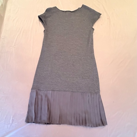Shoshanna Grey Shortsleeved Wool/Silk Pleated Sweater Dress Size Small MSRP $295 - Picture 2 of 6